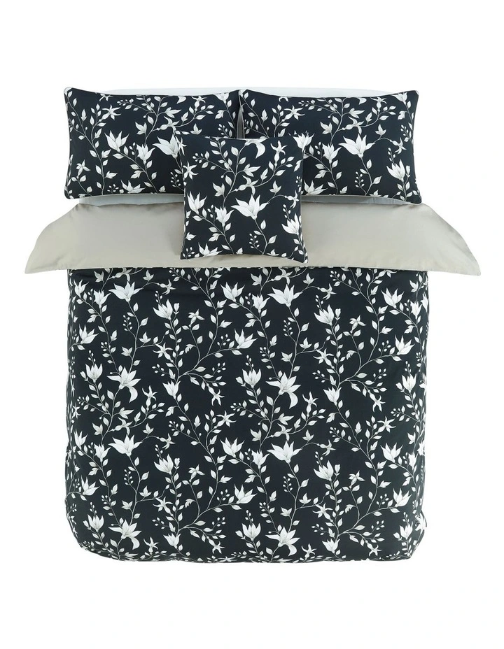 Trailing Magnolia Quilt Cover Set 5 Trailing Magnolia Quilt Cover Set - Image 3