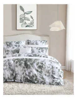 Lottie Quilt Cover Set In Sage