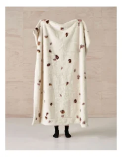 Linen House Weston Throw In Vanilla