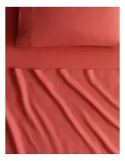 Abbotson Fitted Sheet In Washed Red